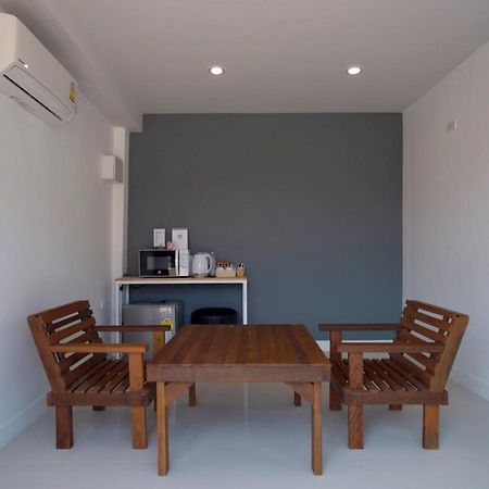 Bhive Hotel Nakhon Phanom Buitenkant foto